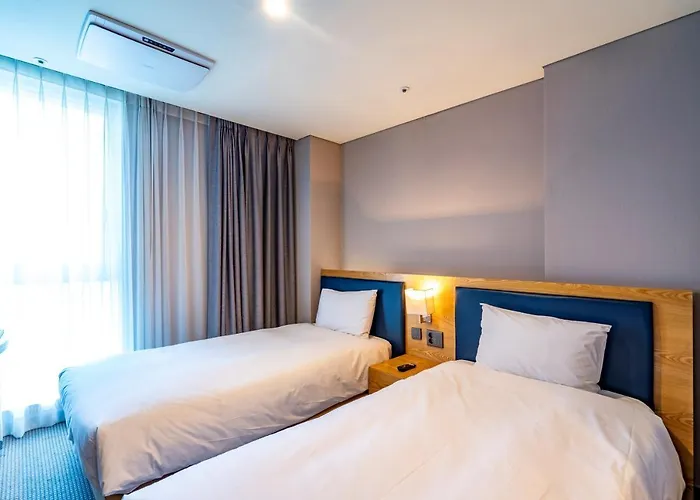 Centum Business ホテル 4*