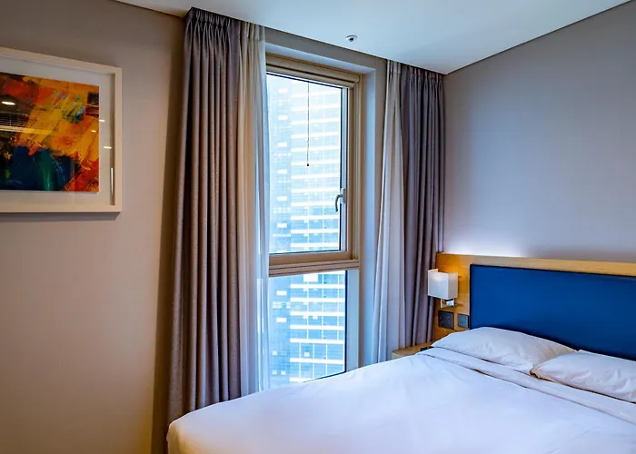 Centum Business ホテル 4*