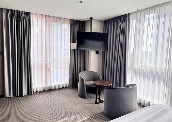 Centum Business ホテル 4*